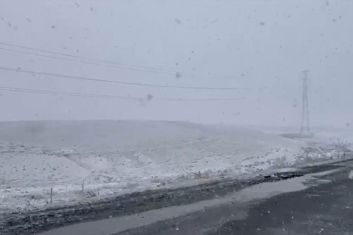 Türkiye'nin en kurak ilçesine lapa lapa kar yağdı