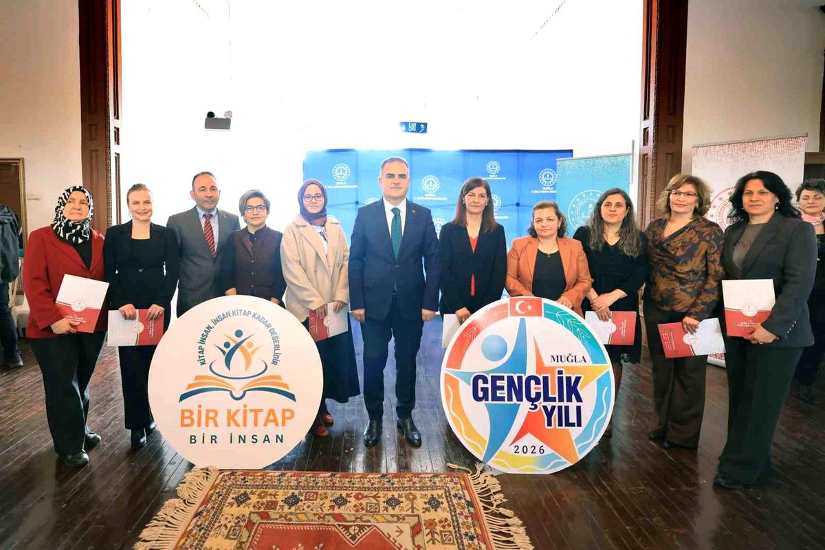 Vali Akbıyık'tan gençler ile 'Gençlik Yılı' buluşması