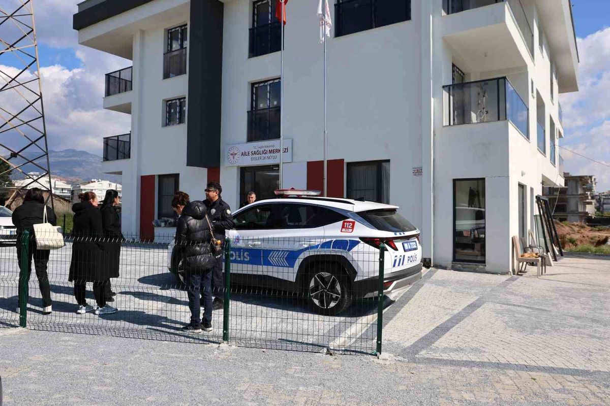 Açığa alınan doktorların hemşirelerinden haber yapan gazeteciye tehdit