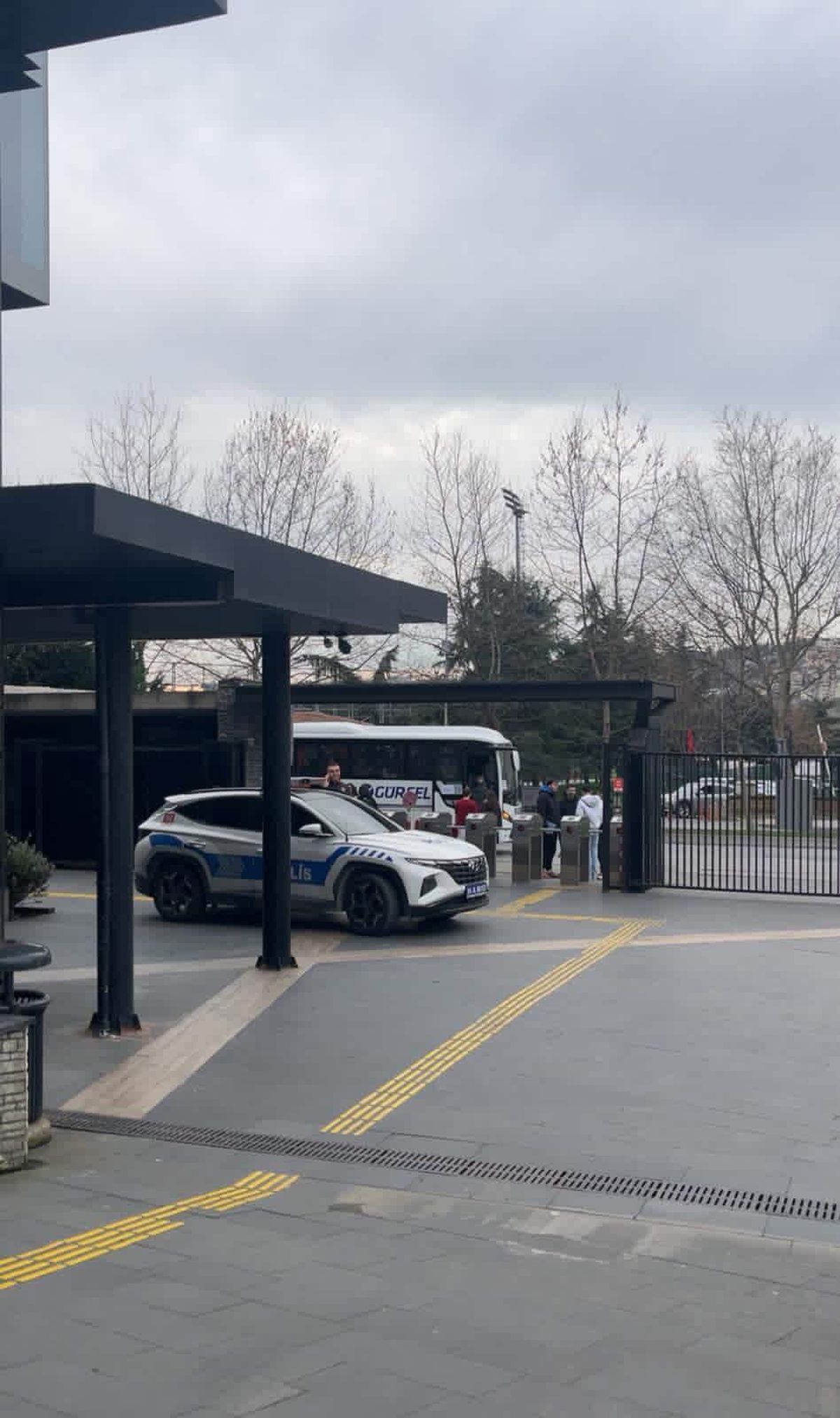 Beyoğlu'nda üniversitede 'dönem ödevi' kavgasında arkadaşını göğsünden bıçakladı
