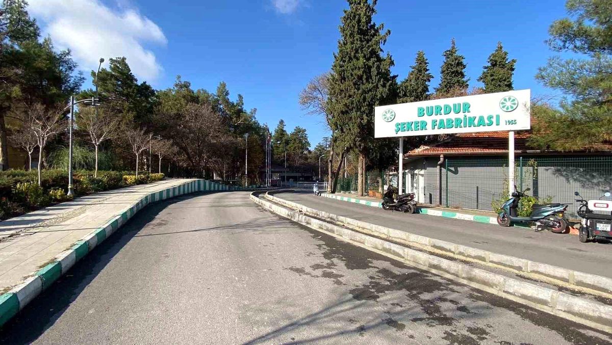 Burdur'da elevatör zincirine elini kaptıran işçi yaralandı