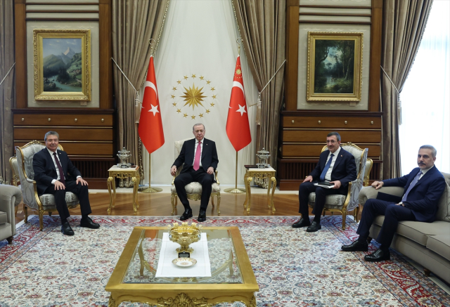 cumhurbaskani erdogan kktc basbakani ustel i 19604732 9622 m