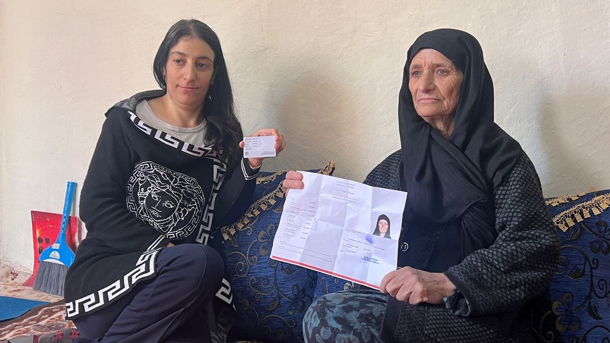 Hakkari'de 40 yıldır 'vatansız' belgesi ile yaşıyorlar