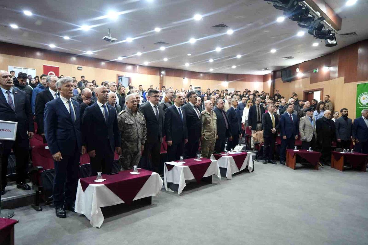 Iğdır'da Hocalı Katliamı'nda hayatını kaybedenler anıldı