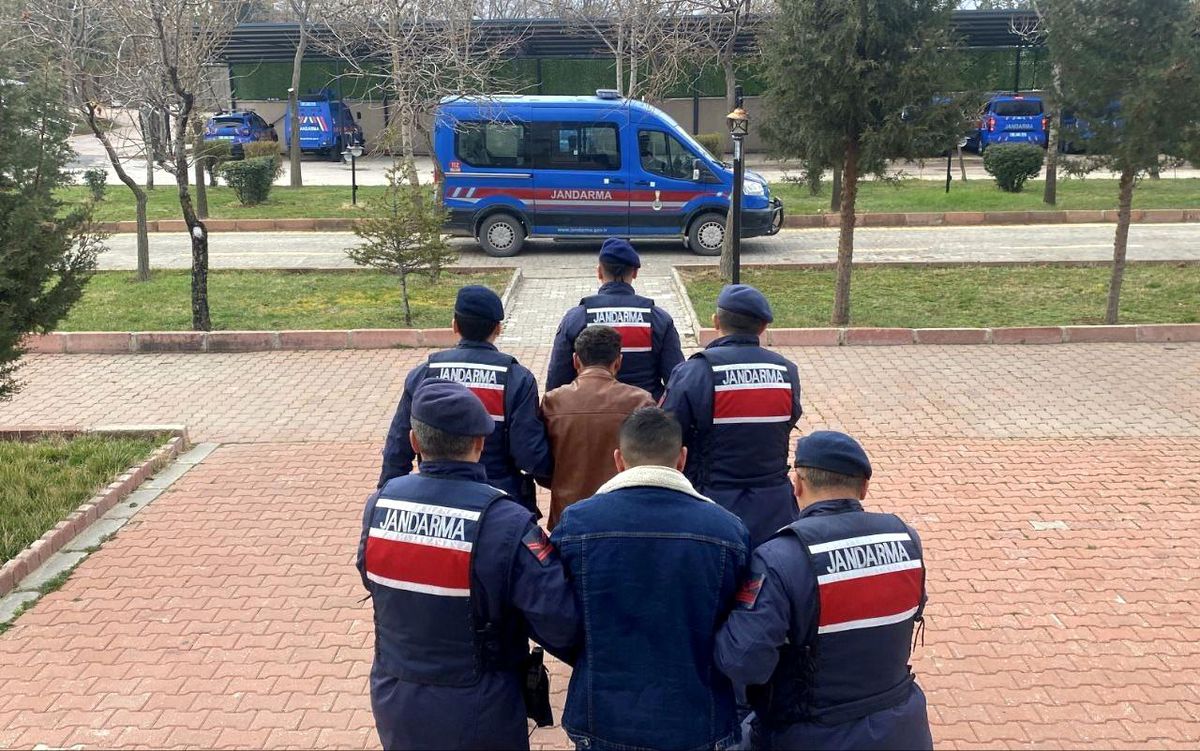 Jandarmadan uyuşturucu operasyonu: 2 tutuklama