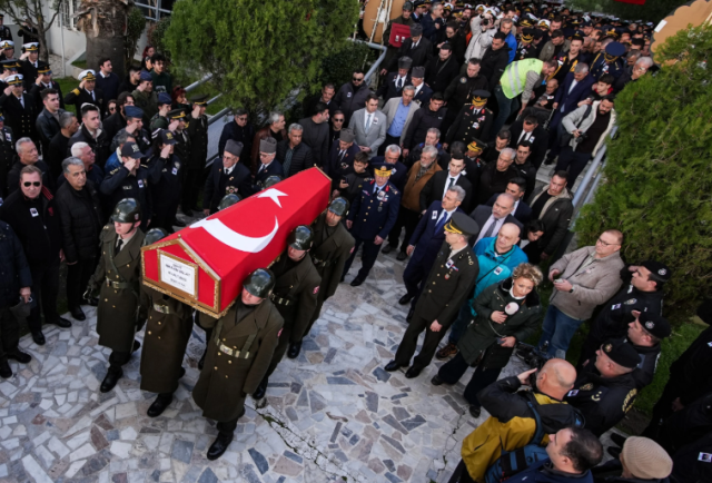 kahraman pilot buyuk bir faciayi onlemis 19602216 2434 m