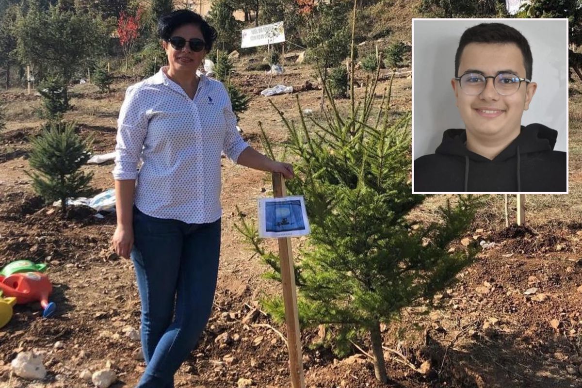 Oğlunun mezarı başında kalp krizi geçiren anne hayatını kaybetti
