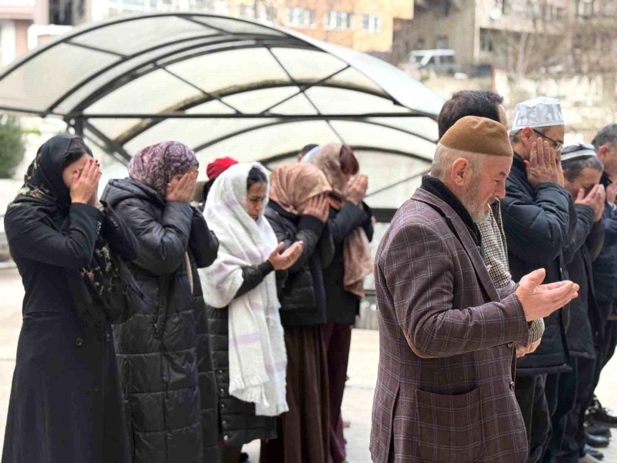 Ümraniye'de öldürülen Özbekistanlı Sayyora için gıyabi cenaze namazı kılındı