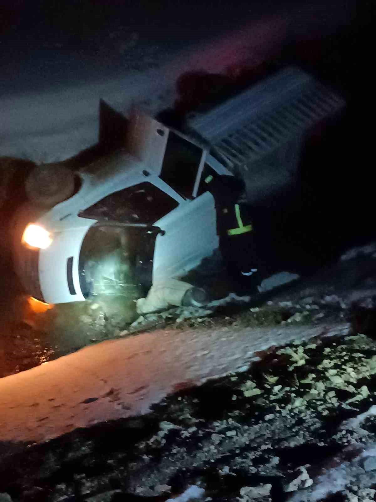 Van'da trafik kazası: 3 yaralı