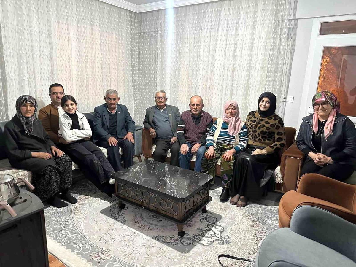 Bahadırlar'da duygu dolu ziyaret
