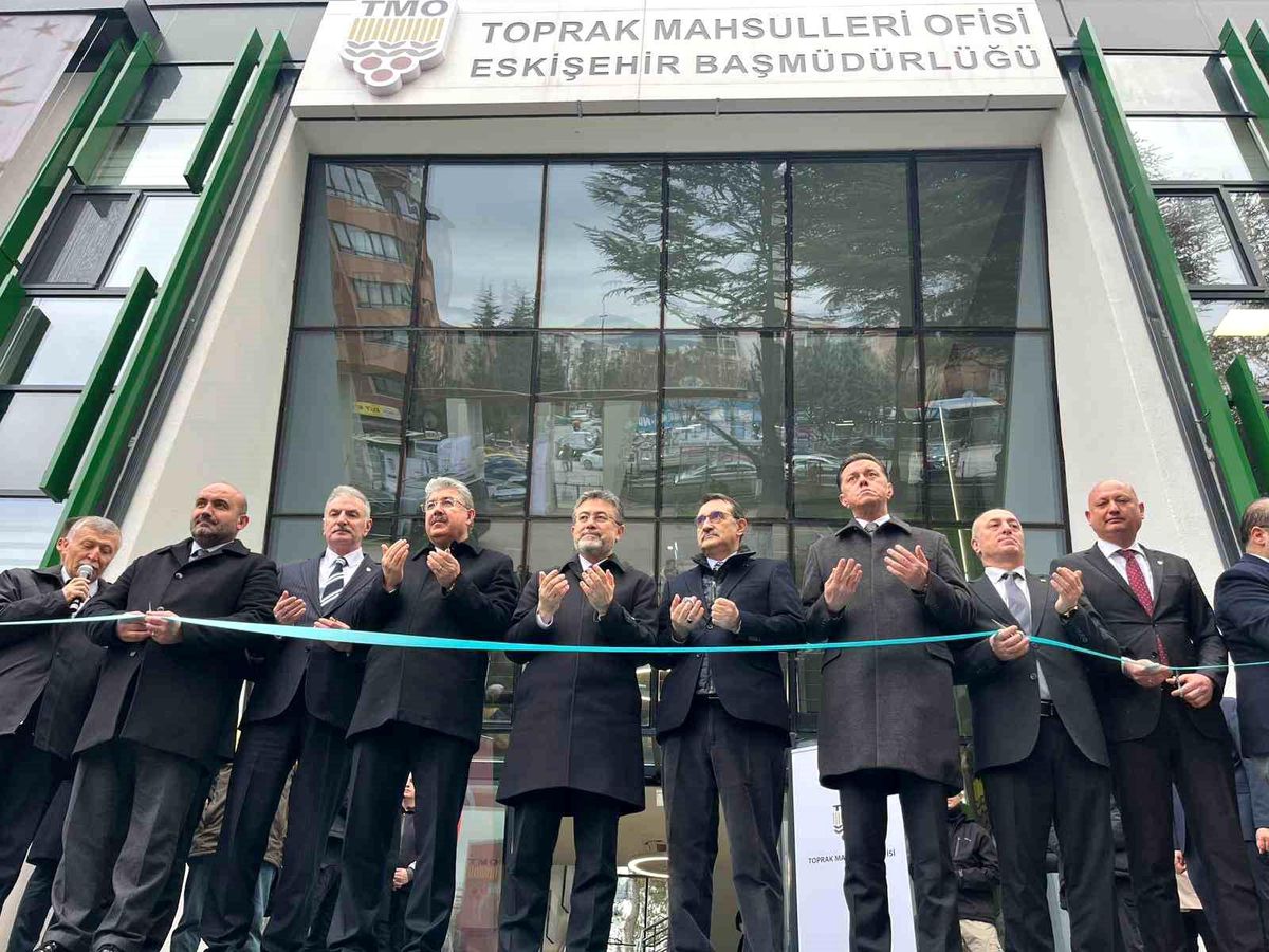 Tarım ve Orman Bakanı İbrahim Yumaklı, Eskişehir'de TMO Yeni Hizmet Binası Açılışına Katıldı