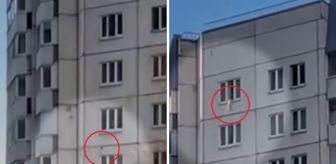 Bebek, 33 metreden düştü iki kadın hemşire havada montla yakaladı