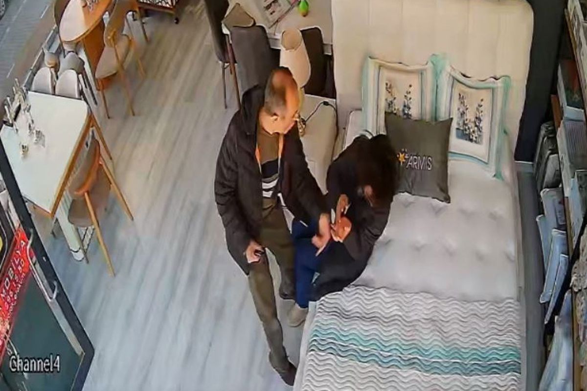 Bir de öğretmen olacak: Yaptığı rezilliği kamera böyle kaydetti