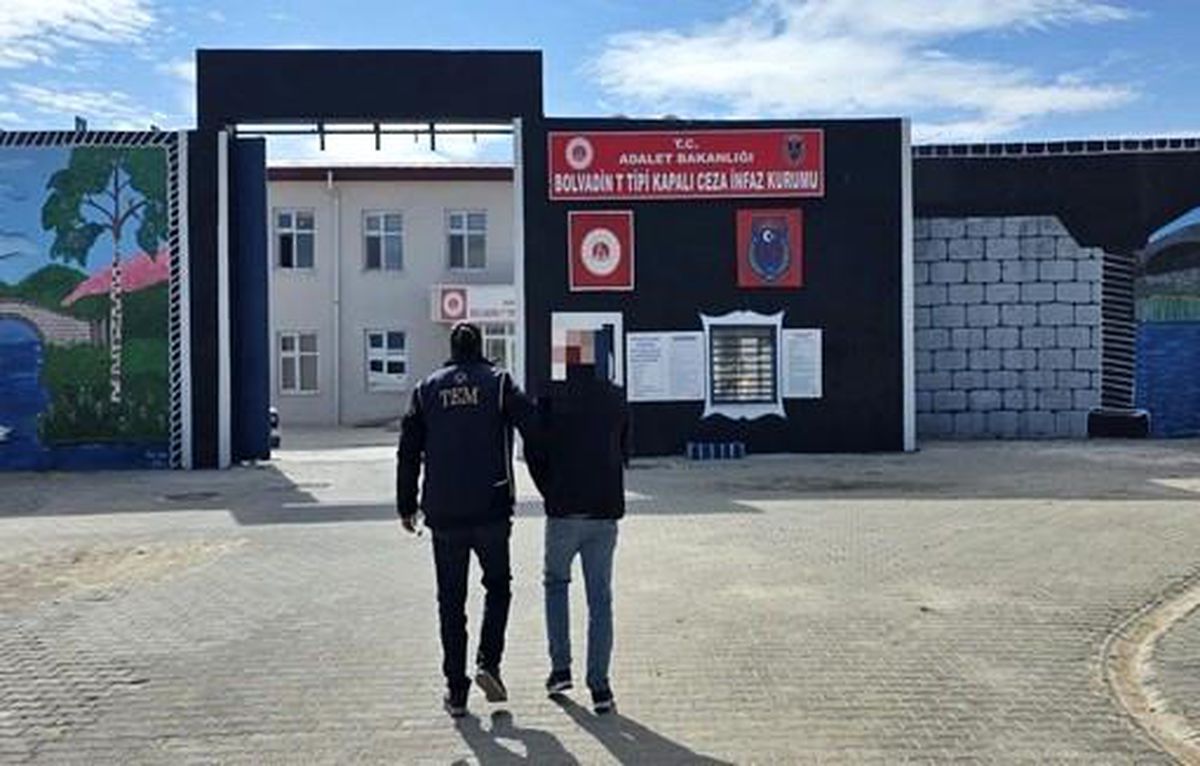 FETÖ'ye üye olmaktan aranan şahıs yakalandı