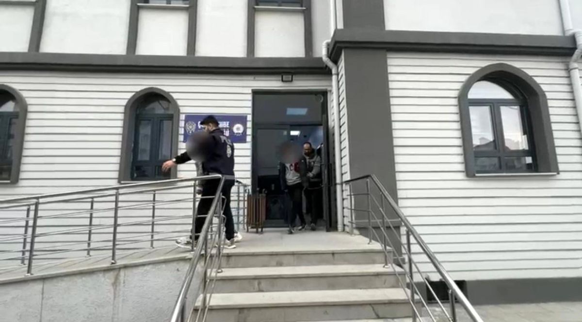 İki motosiklet çarpıştı, 1 kişi hayatını kaybetti: Kaçan sürücü yakalandı
