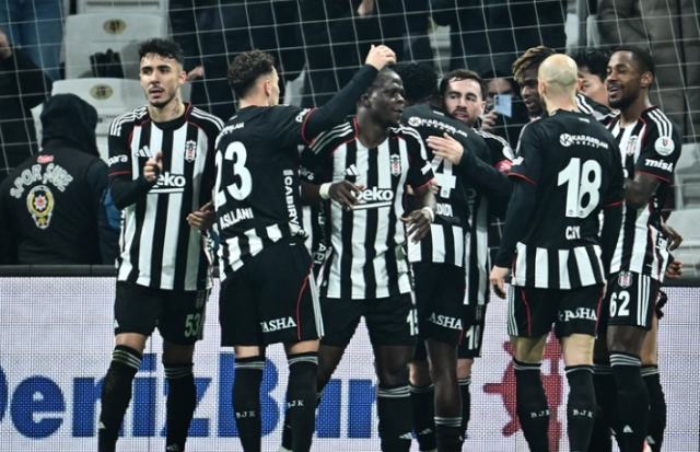 Orkun Kökçü neden yok? Orkun Kökçü ve Emirhan Topçu Kocaelispor Beşiktaş maçında sakat mı, cezalı mı, yedek mi?