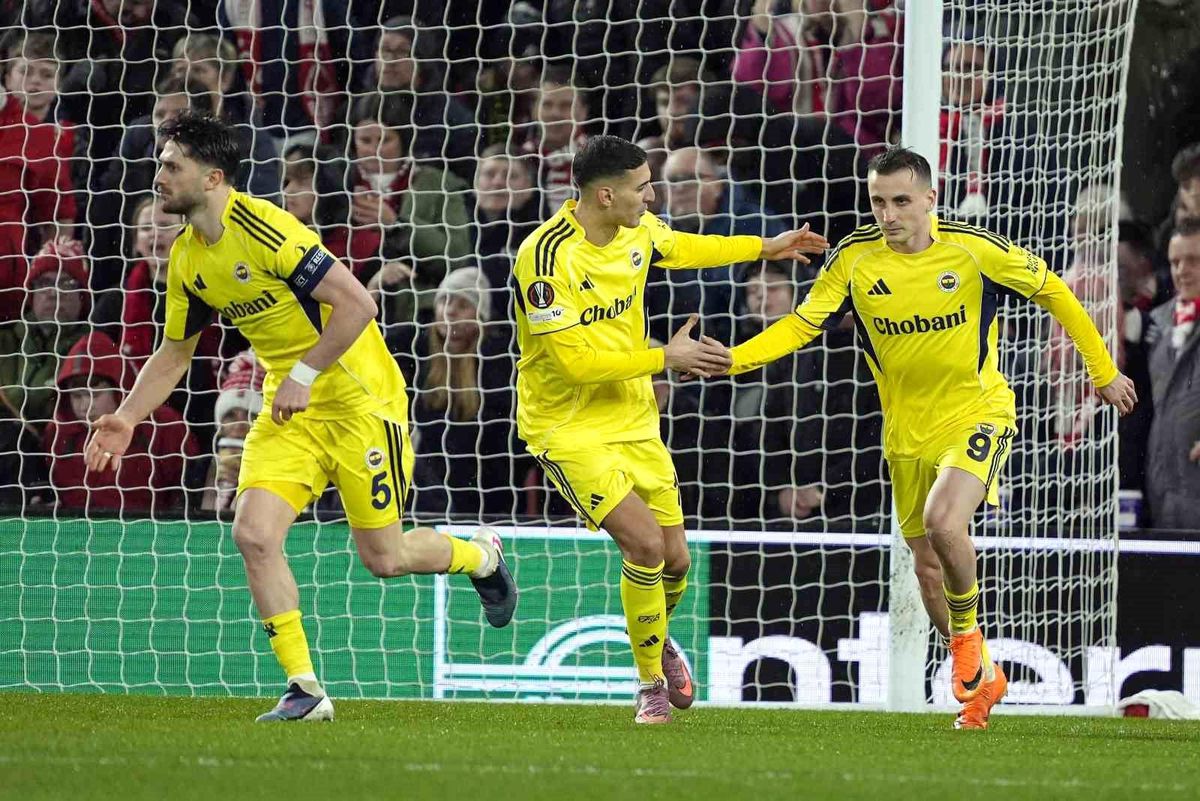 UEFA Avrupa Ligi: Nottingham Forest: 1 Fenerbahçe: 2 (Maç sonucu)