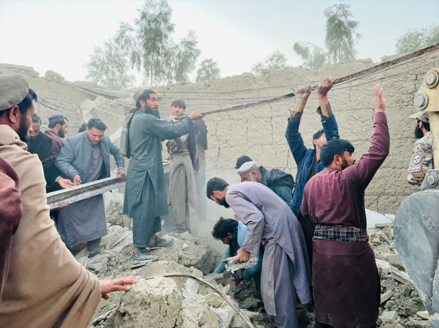 Komşu ülkelerin savaşında korkunç bilanço! Çok sayıda ölü var 3 afganistan yonetimi pakistan ile karsilikli 19608732 5264 m