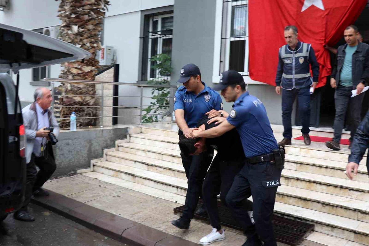 Aren'i ölümüne darp eden sanığa 8 yıl 5 ay, anneye 3 yıl 4 ay hapis cezası verildi