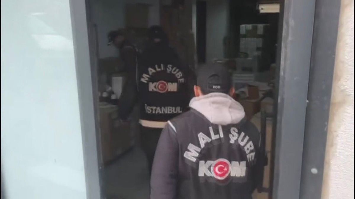 Avcılar'da Sahte İlaç ve Kozmetik Operasyonu: 2 Gözaltı