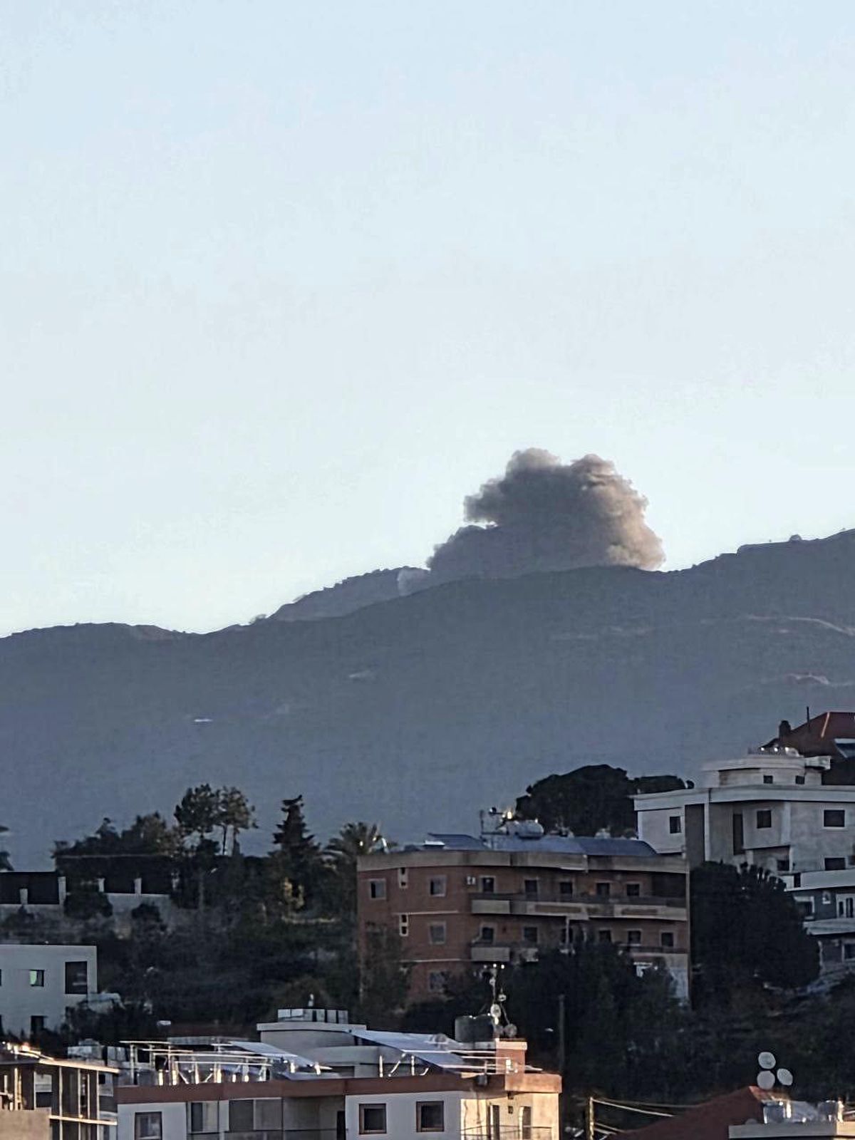 İsrail'den Lübnan'ın güneyine yeni hava saldırıları