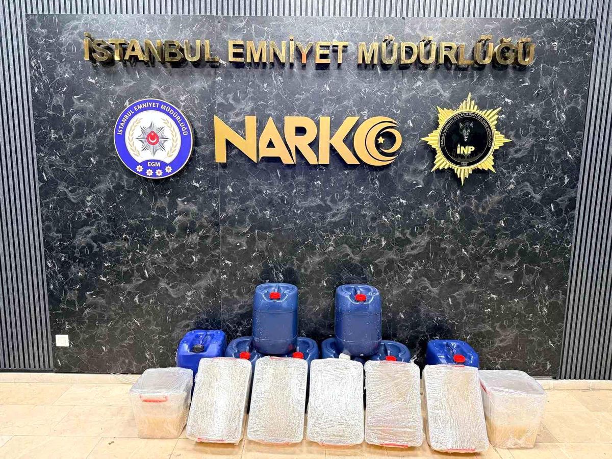 İstanbul'da uyuşturucu operasyonu: 284 kilo 850 gram uyuşturucu madde ele geçirildi