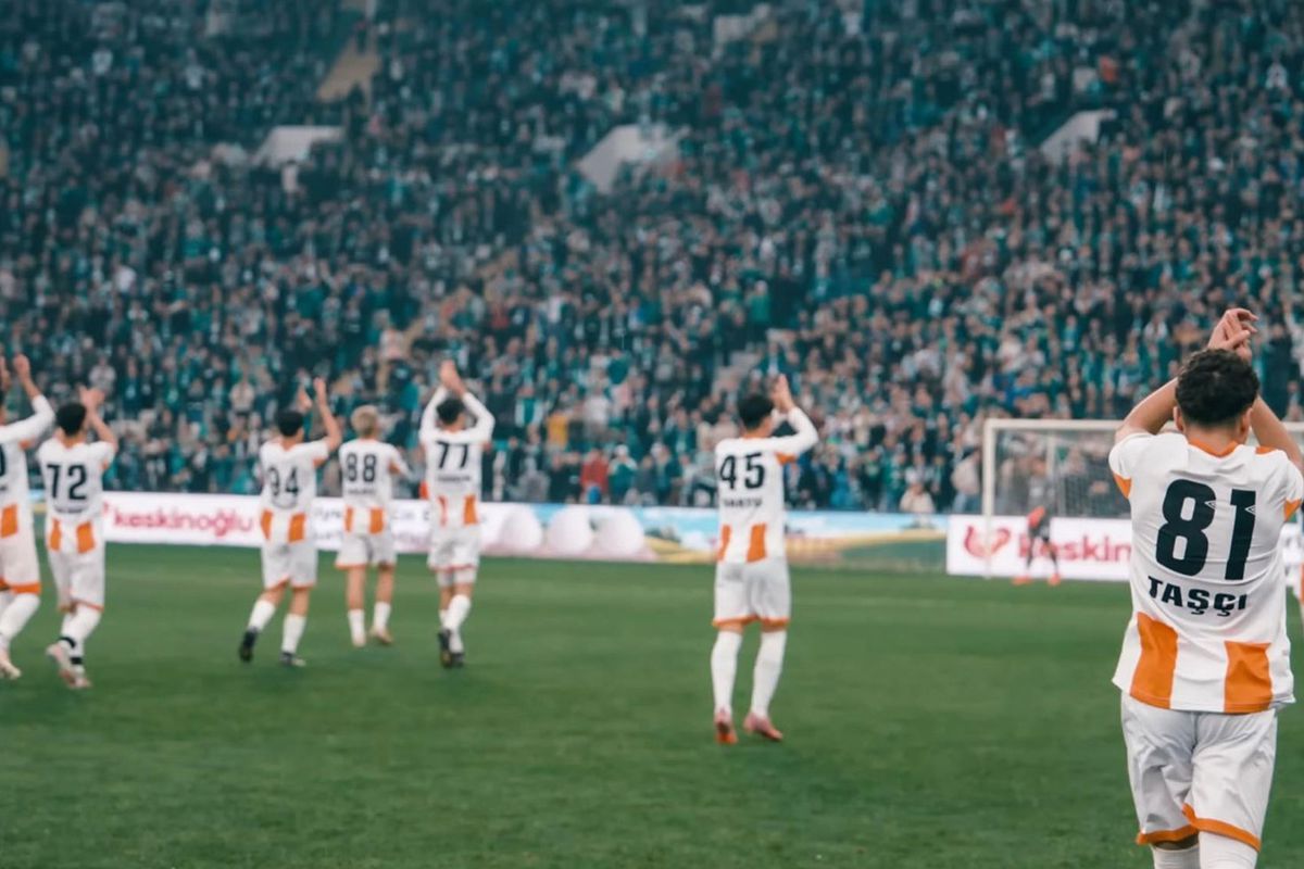 Rakibinin konaklama krizini çözen Bursaspor'a Fair Play ödülü