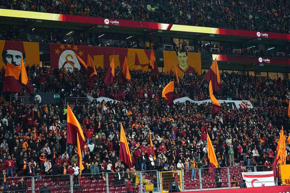 Trendyol Süper Lig: Galatasaray: 0 Corendon Alanyaspor: 0 (Maç devam ediyor)