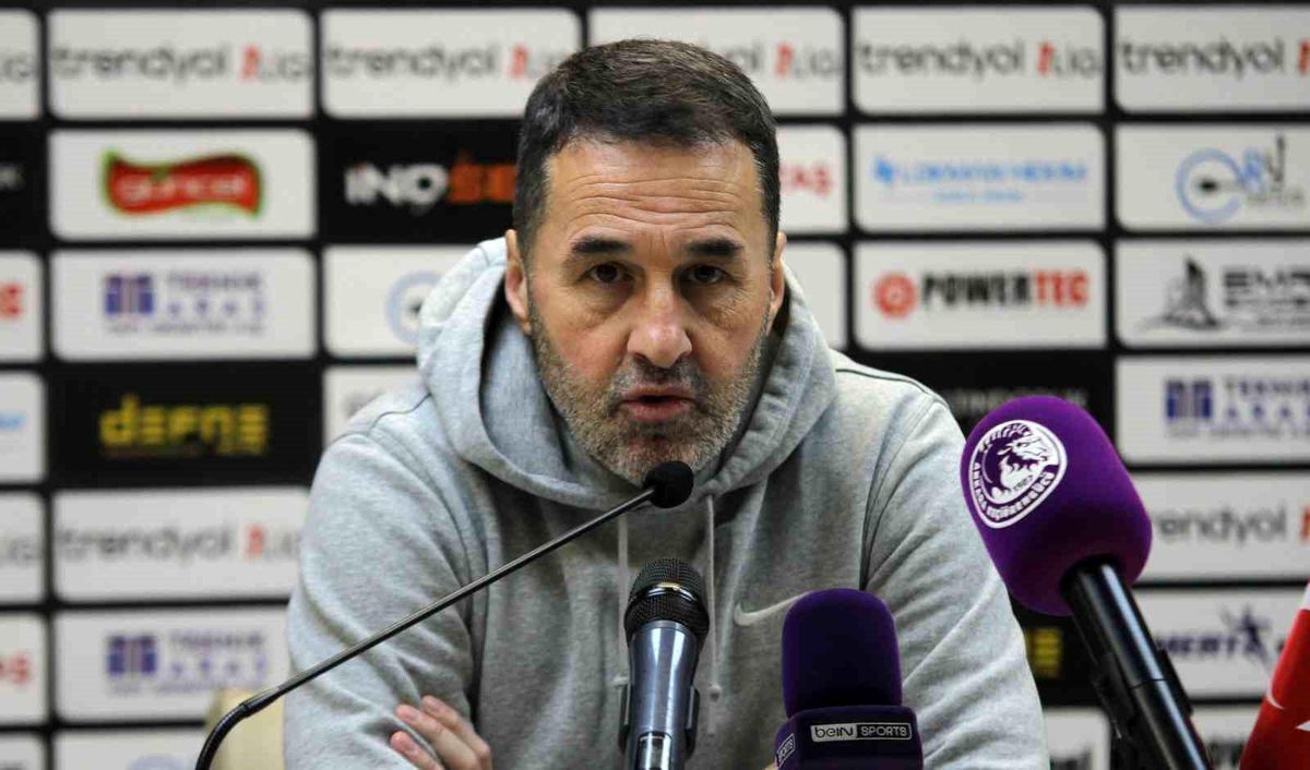 Yalçın Koşukavak: "İlk yarı çok pozisyon harcadık"