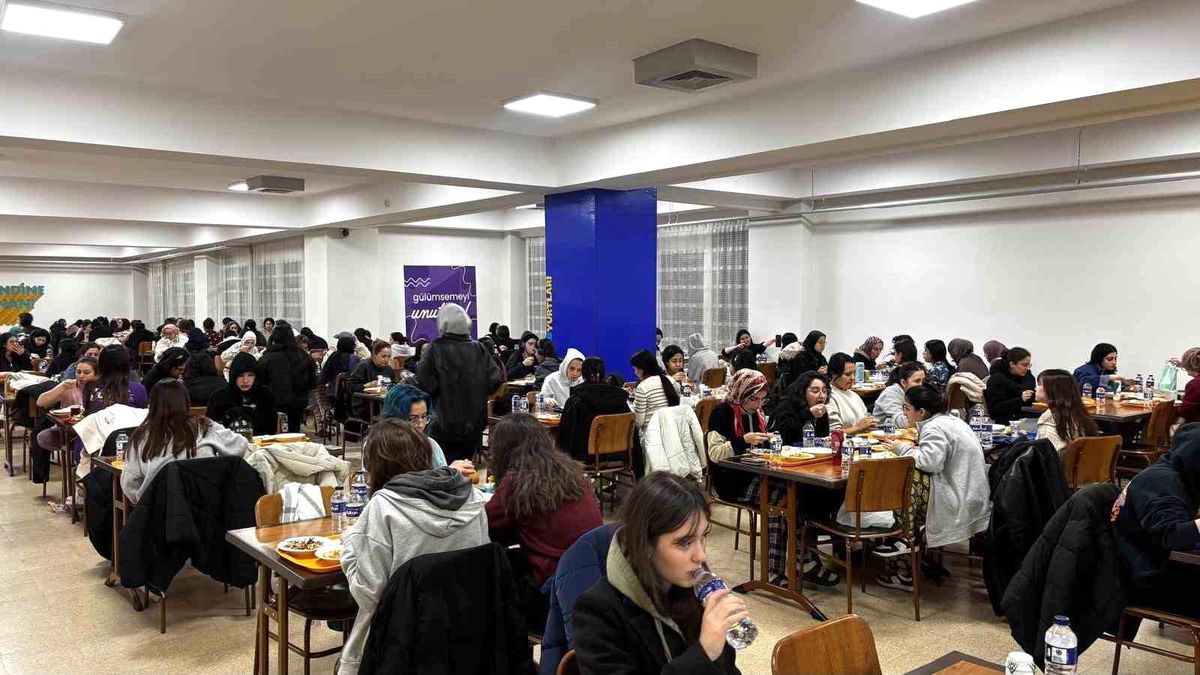 Bala Hatun Yurdu'nda iftar bereketi