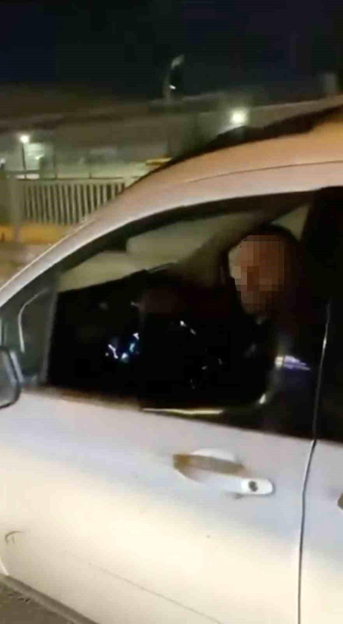 Bursa'da servis minibüsüne çarpan kamyoneti 3 kilometre sonra durdurabildi