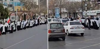 Kefenleri ile sokağa çıkan kadınlar Hamaney'in doğum yerinde intikam yemini etti