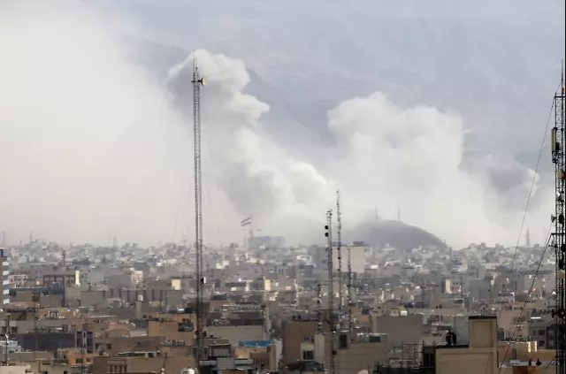 İran: Hamaney, ABD-İsrail saldırısında hayatını kaybetti 7 iran hamaney abd israil saldirisinda hayatini 19612480 3255 m