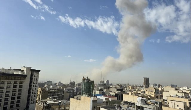 İran: Hamaney, ABD-İsrail saldırısında hayatını kaybetti 5 iran hamaney abd israil saldirisinda hayatini 19612480 3860 m