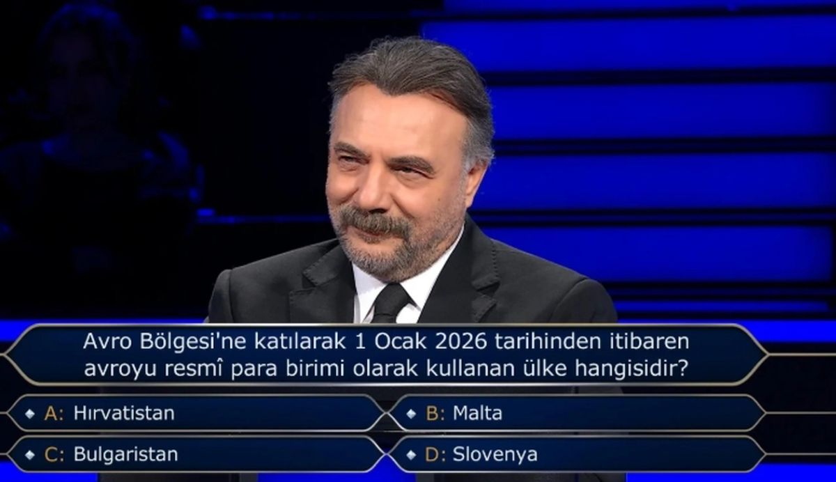 Avro Bölgesi'ne katılarak 1 Ocak 2026 tarihinden itibaren avroyu resmî para birimi olarak kullanan ülke ha...