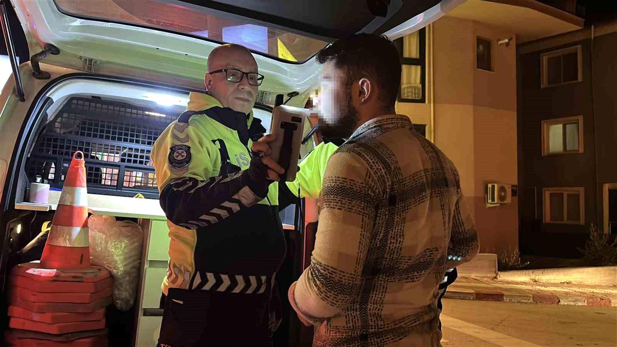 Burdur'da tehlikeli araç kullandı, yakalandığında alkollü çıktı