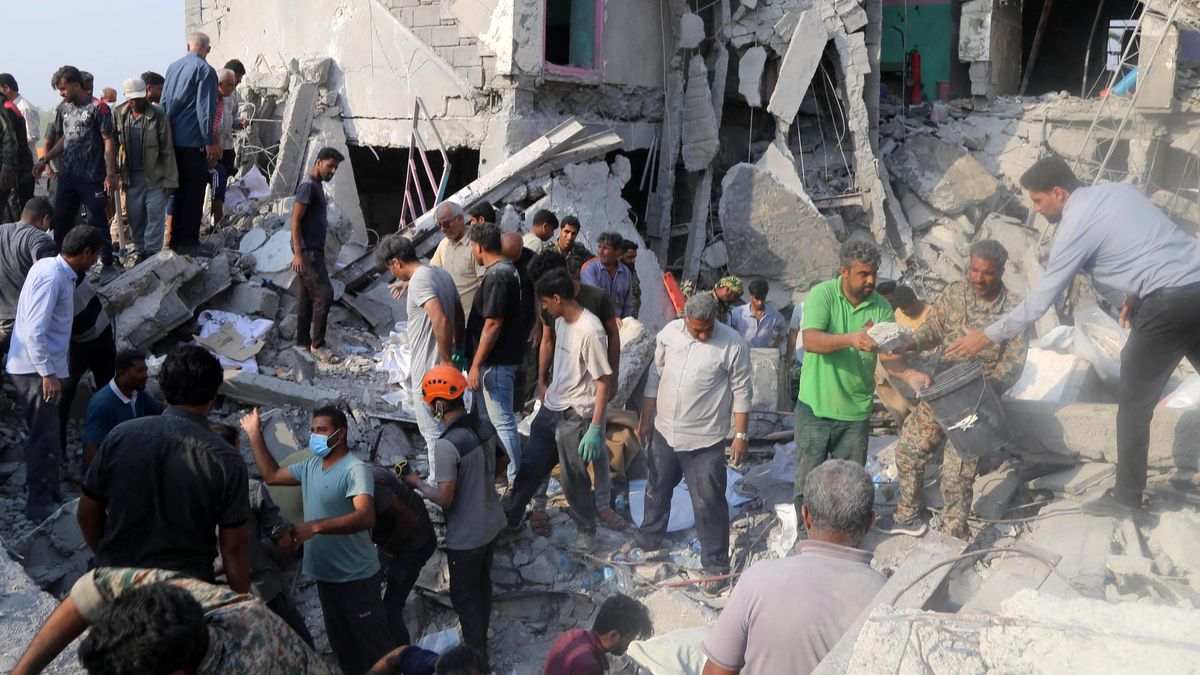 'En az 153 kişi öldü': İran'daki okul saldırısı hakkında neler biliniyor?
