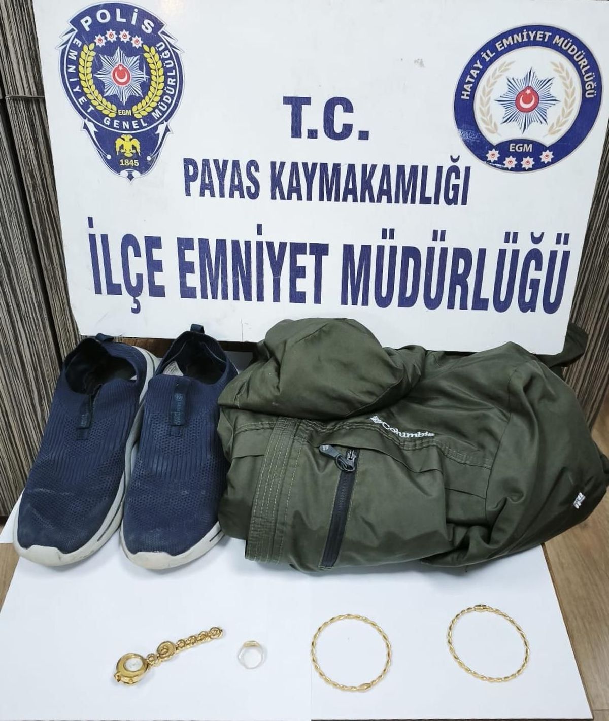 Başına taşla vurduğu kadının altınlarını gasbeden şüpheli tutuklandı