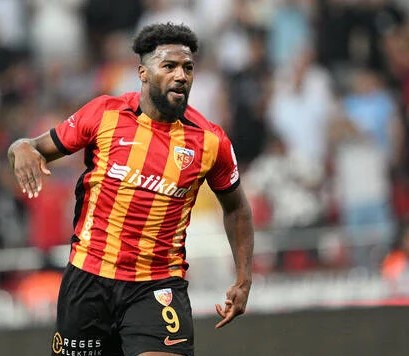 kayserispor un eski golcusu nazon tahran dan 19621555 8315 m