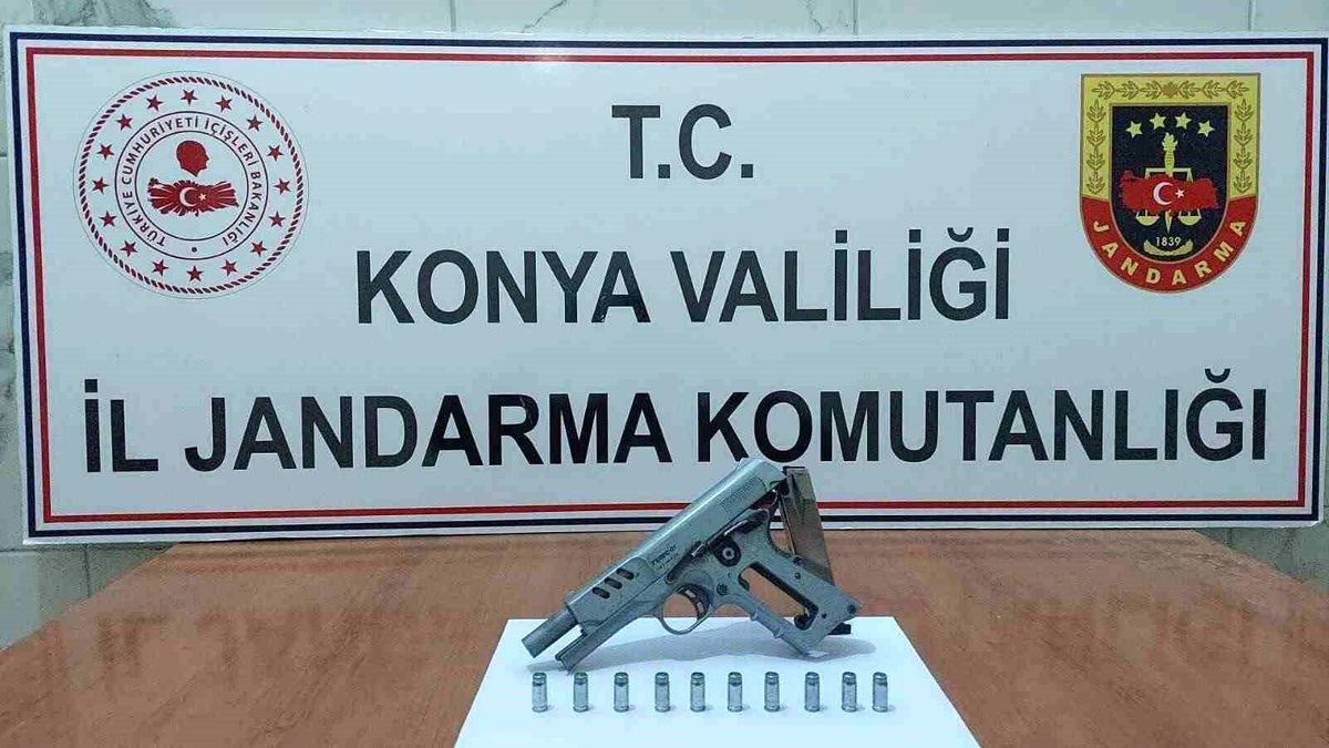 Konya'da çok sayıda silah ve silah parçası ele geçirildi: 1 tutuklama