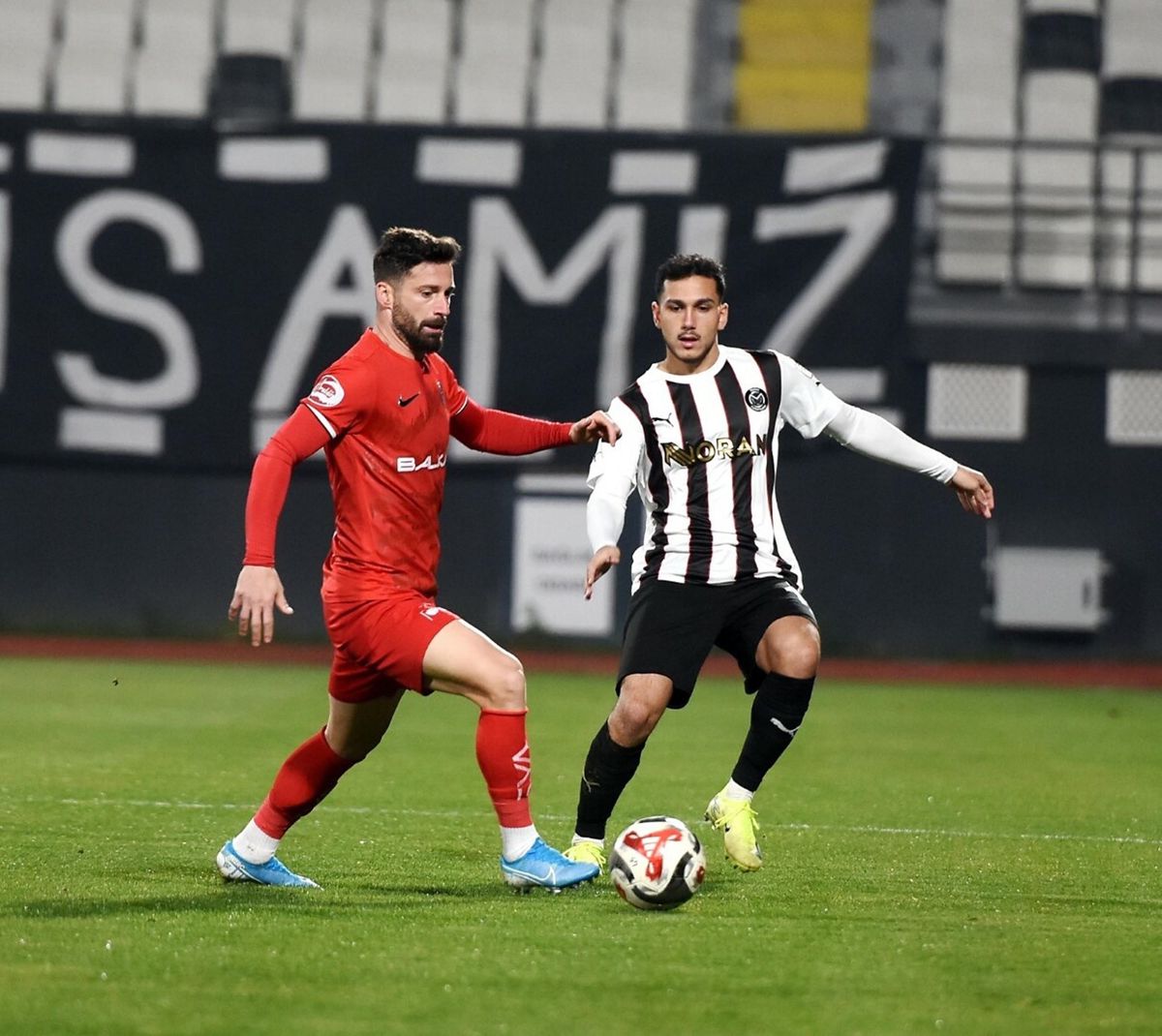 Manisa FK, Çorum FK'ya mağlup oldu