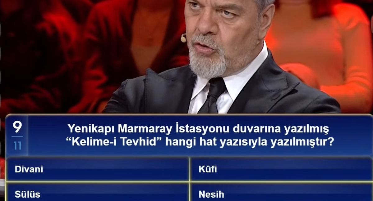 Yenikapı Marmaray İstasyonu duvarına yazılmış "Kelime-i Tevhid" hangi hat yazısıyla yazılmıştır?