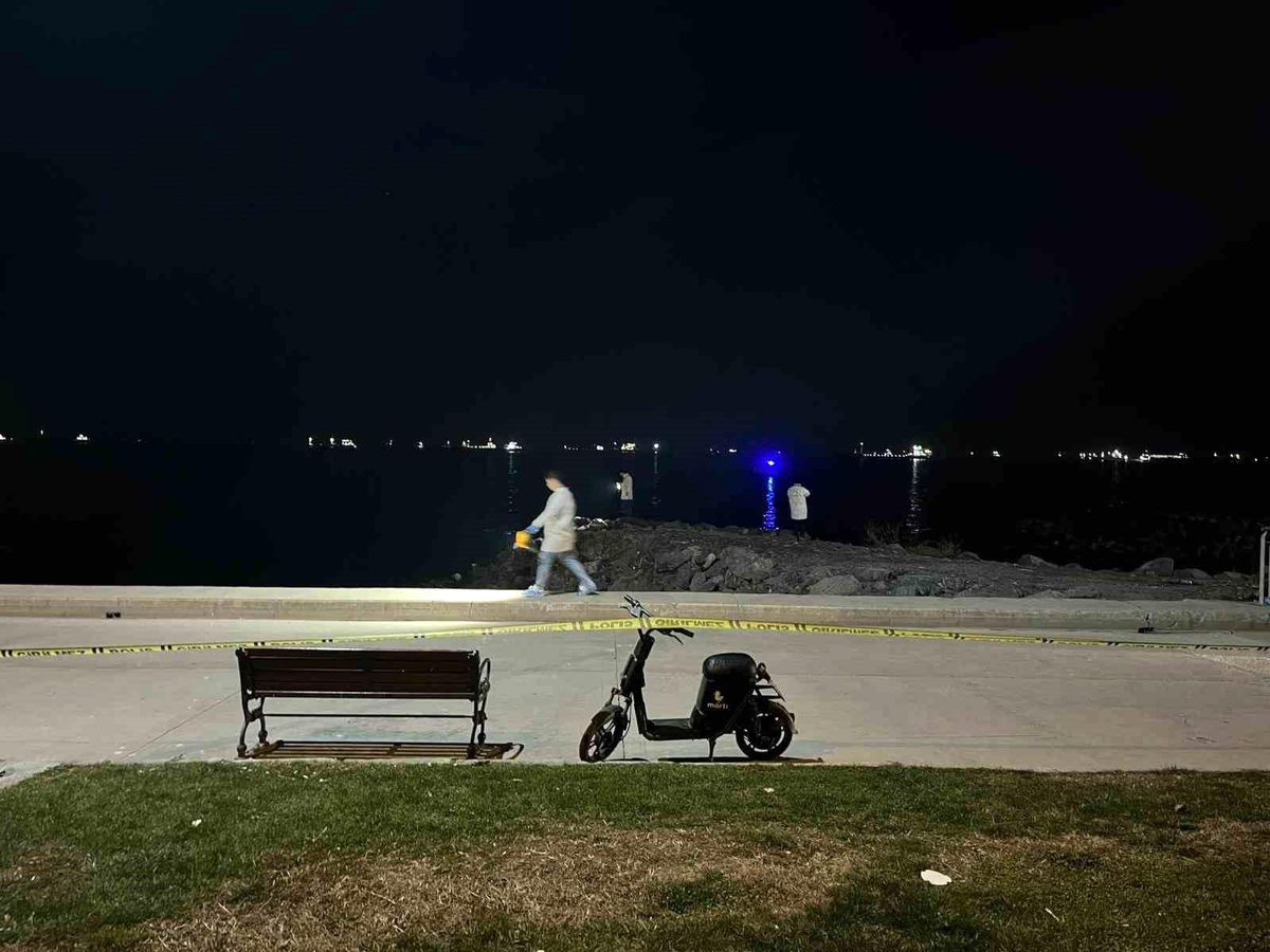 Zeytinburnu sahilinde denizde anne ve kızın cesedi bulundu