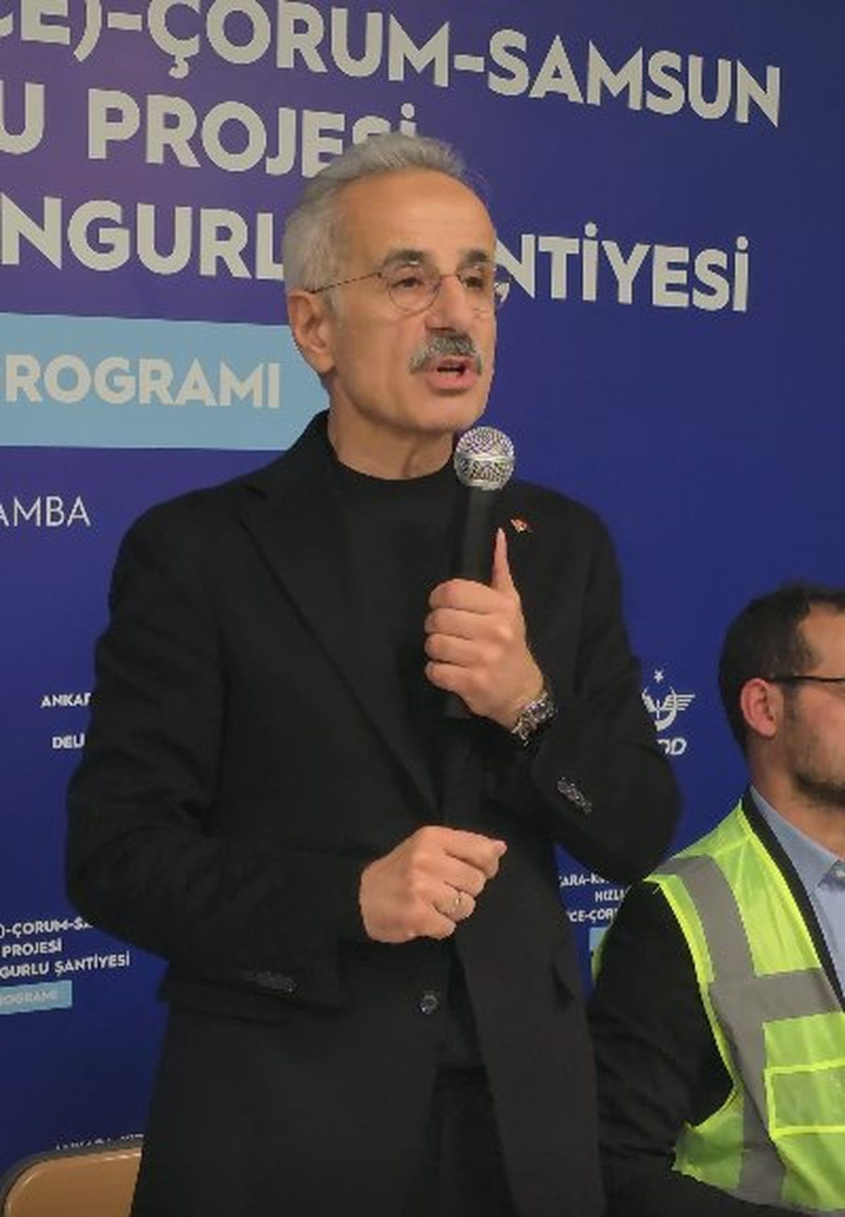 Bakan Uraloğlu'ndan 'Süper Hızlı Tren' müjdesi; Ankara-İstanbul arası 80 dakikaya düşüyor