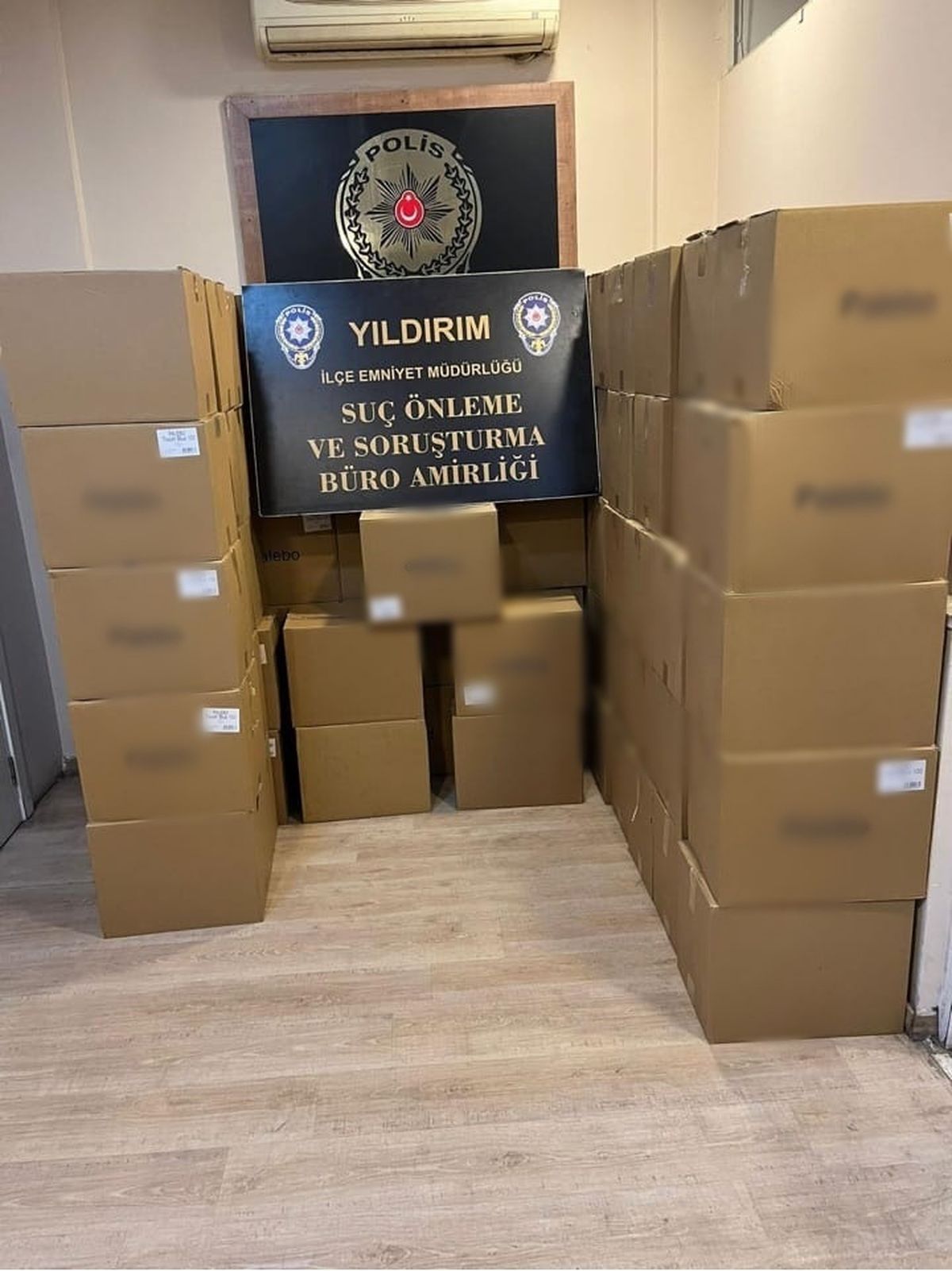 Bursa'da Kaçak Sigara Operasyonu: 460 Kilo Tütün ve 310 Bin Makaron Ele Geçirildi