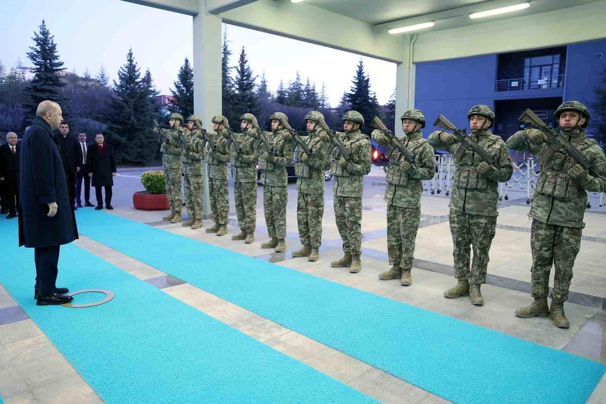 Cumhurbaşkanı Erdoğan: 'Bu topraklarda huzur ve barış içinde yaşamak istiyorsak caydırıcılığımızı sürekli arttırmak zorundayız'