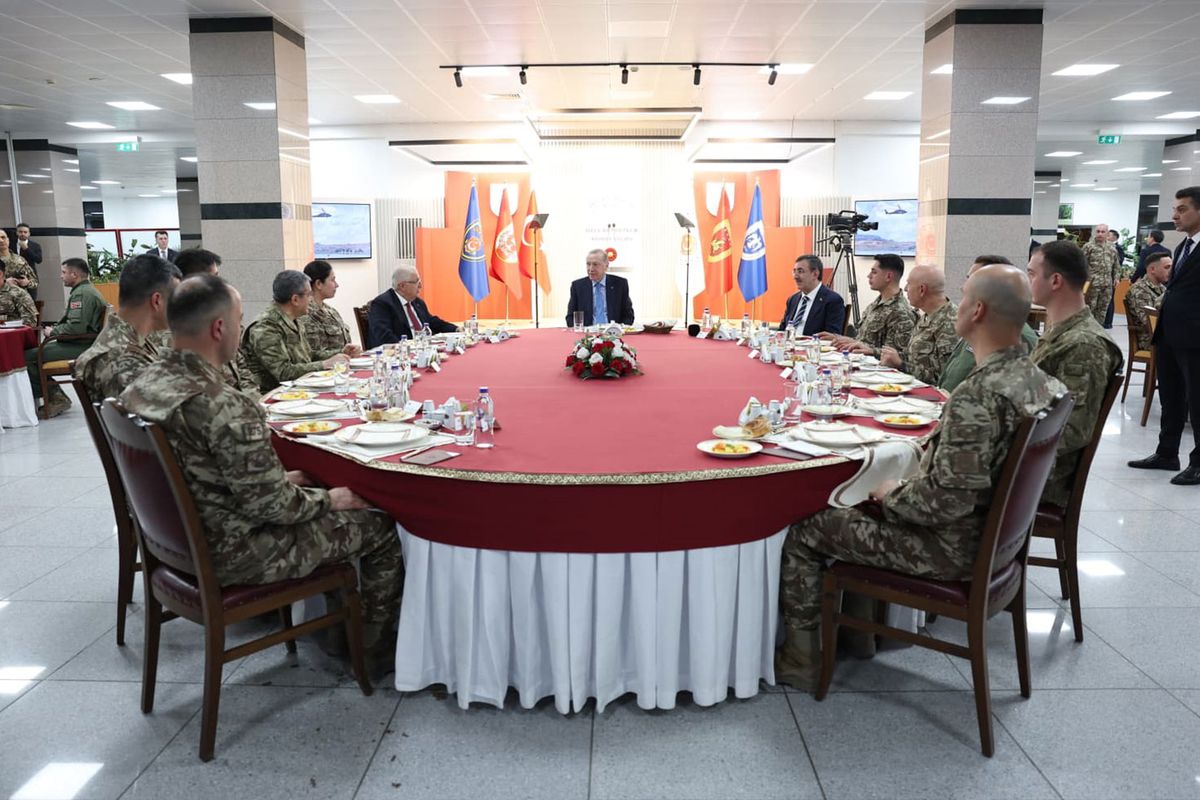 Cumhurbaşkanı Erdoğan, Özel Kuvvetler Komutanlığı'nda Mehmetçikle iftar programında bir araya geldi
