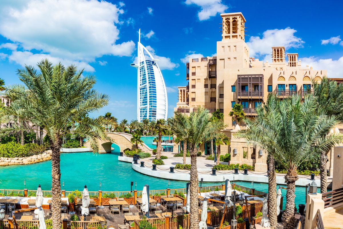 Dubai'de lüks otellerin gecelik fiyatı dibe vurdu