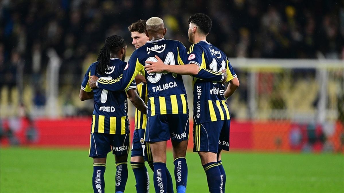 Fenerbahçe 11'i! ZTK Gaziantep FK Fenerbahçe maç kadrosu ilk 11'ler belli oldu mu? Gaziantep FB maç kadros...