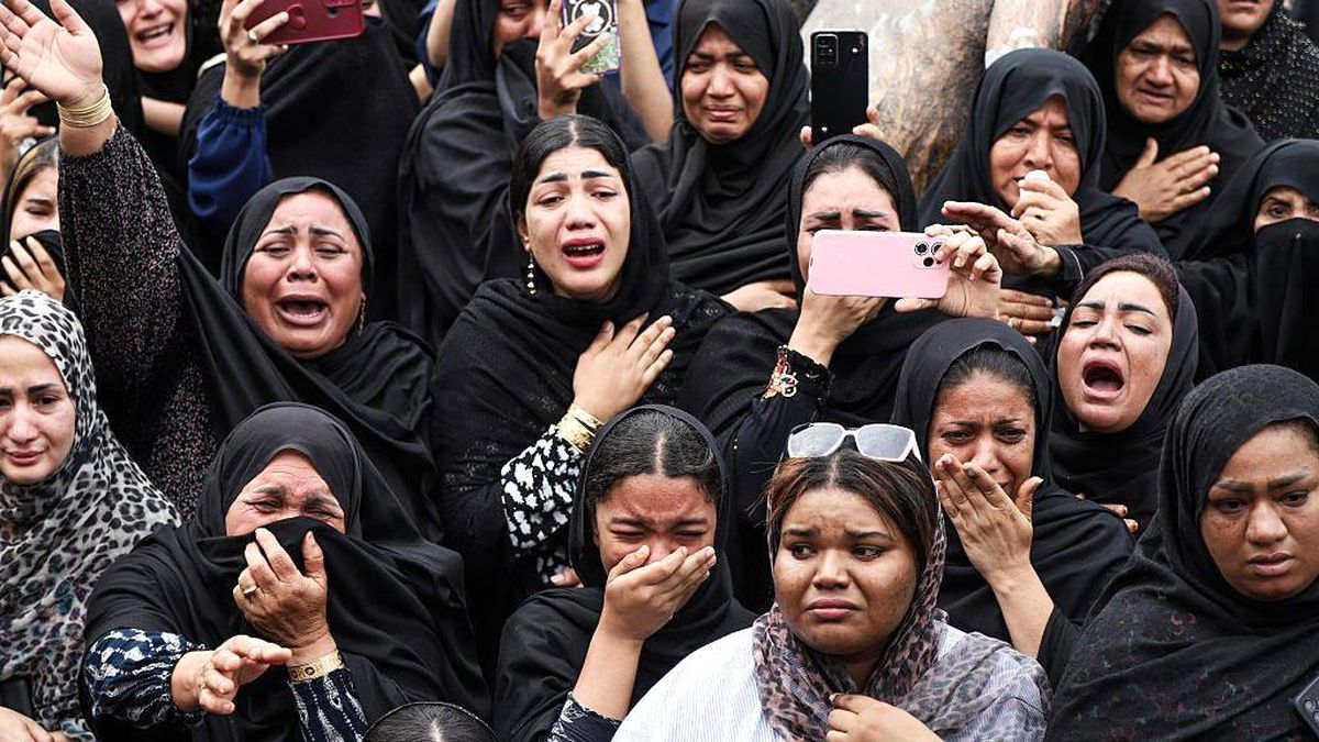 'En az 153 kişi öldü': İran'daki okul saldırısı hakkında neler biliniyor?
